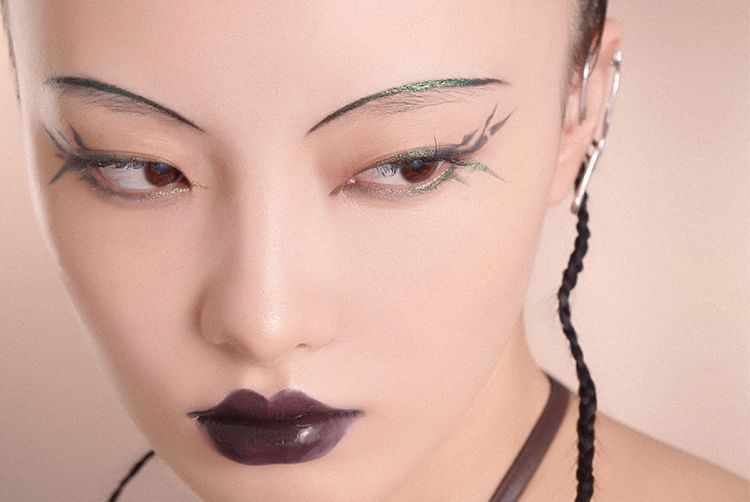 GIRLCULT - Strange Tales Series Fantasy Mirror Lip Gloss